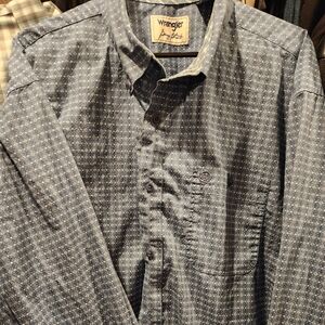 Wrangler Men's Casual Button Down Shirt